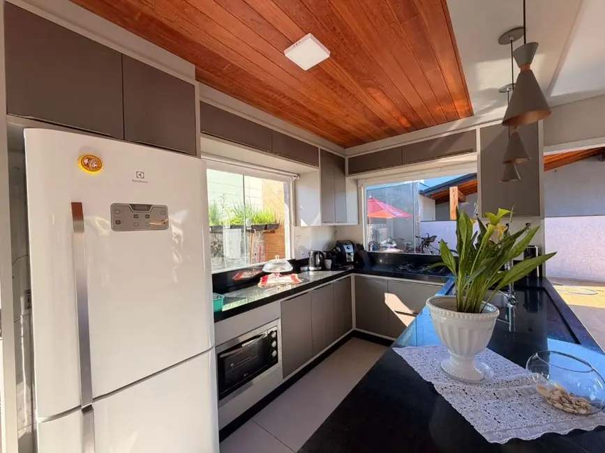 Foto 6 de Casa com 2 quartos à venda, 250m2 em Centro, Navegantes - SC