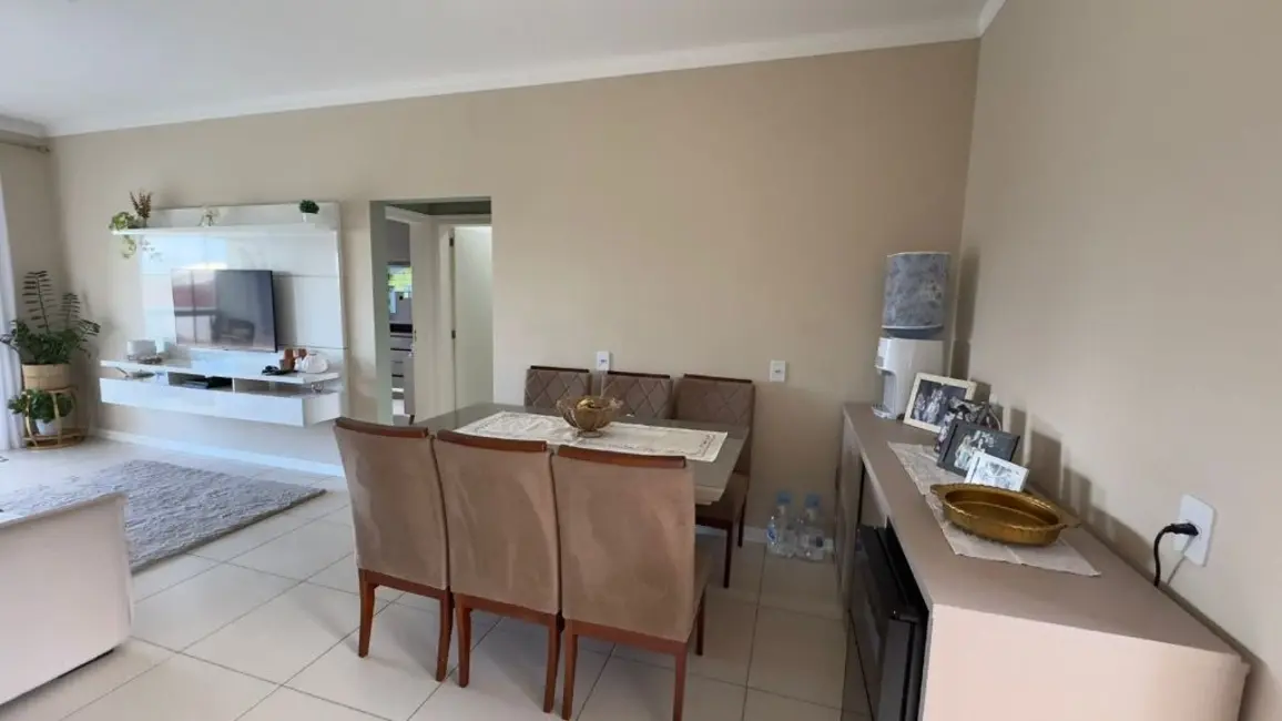 Apartamento com 2 quartos à venda, 77m2 em Meia Praia, Navegantes - SC - imagem 4 Foto 4 de Apartamento com 2 quartos à venda, 77m2 em Meia Praia, Navegantes - SC