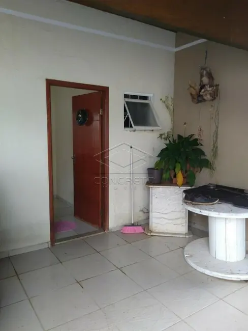 Foto 1 de Casa com 2 quartos à venda, 130m2 em Bauru - SP