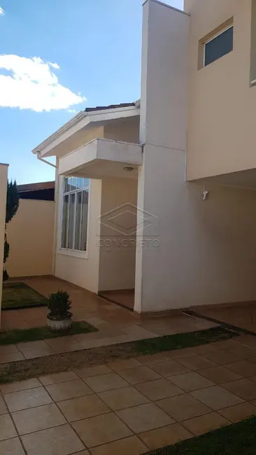 Foto 2 de Casa com 3 quartos à venda, 285m2 em Bauru - SP