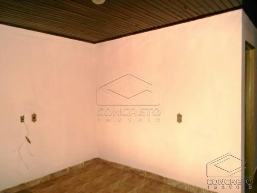 Foto 1 de Casa com 2 quartos para alugar, 101m2 em Lencois Paulista - SP