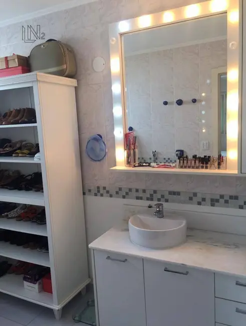 Apartamento com 4 quartos à venda, 180m2 em Santo Antônio, Sao Caetano Do Sul - SP - imagem 9 Foto 9 de Apartamento com 4 quartos à venda, 180m2 em Santo Antônio, Sao Caetano Do Sul - SP