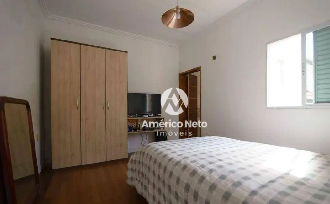 Foto 4 de Sobrado com 4 quartos à venda, 250m2 em Parque São Vicente, Maua - SP