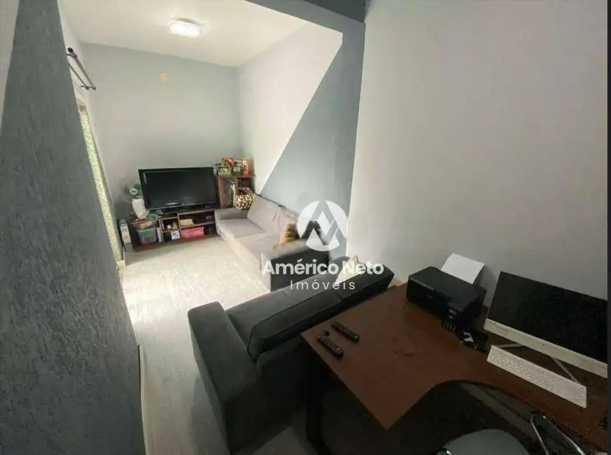 Foto 3 de Sobrado com 3 quartos à venda, 244m2 em Santa Maria, Sao Caetano Do Sul - SP