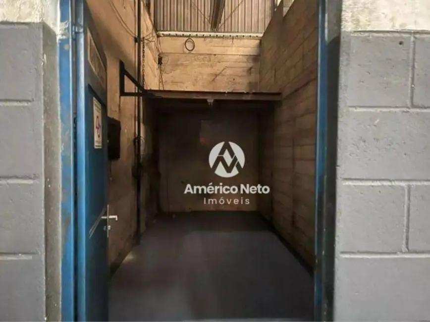 Foto 2 de Armazém / Galpão para alugar, 1846m2 em Vila Sacadura Cabral, Santo Andre - SP