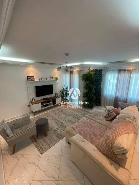 Sobrado com 3 quartos à venda, 150m2 em Vila Camilópolis, Santo Andre - SP - imagem 3 Foto 3 de Sobrado com 3 quartos à venda, 150m2 em Vila Camilópolis, Santo Andre - SP