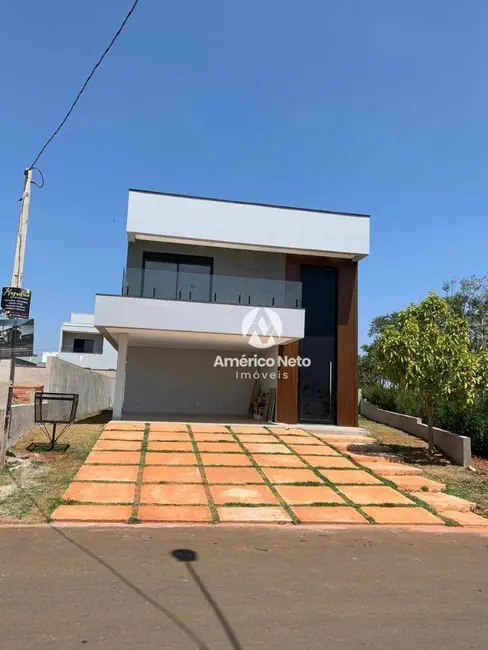 Foto 1 de Sobrado com 3 quartos à venda, 180m2 em Cesario Lange - SP