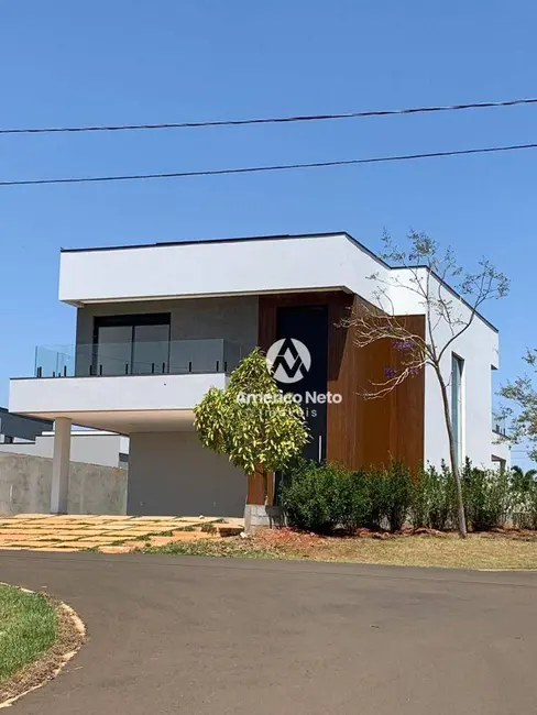 Foto 2 de Sobrado com 3 quartos à venda, 180m2 em Cesario Lange - SP
