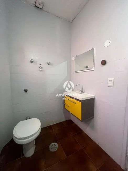 Sobrado com 4 quartos para alugar, 300m2 em São João Clímaco, São Paulo - SP - imagem 8 Foto 8 de Sobrado com 4 quartos para alugar, 300m2 em São João Clímaco, São Paulo - SP