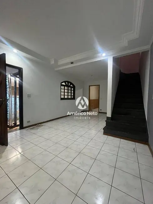 Sobrado com 4 quartos para alugar, 300m2 em São João Clímaco, São Paulo - SP - imagem 6 Foto 6 de Sobrado com 4 quartos para alugar, 300m2 em São João Clímaco, São Paulo - SP