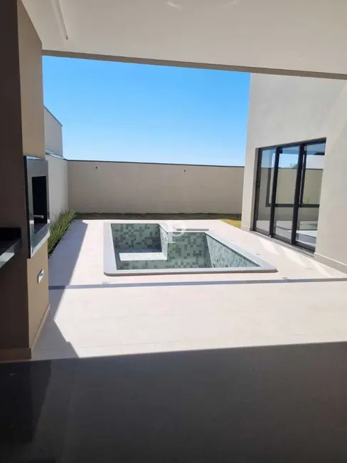 Casa de Condomínio com 3 quartos à venda, 216m2 em Roncáglia, Valinhos - SP - imagem 4 Foto 4 de Casa de Condomínio com 3 quartos à venda, 216m2 em Roncáglia, Valinhos - SP