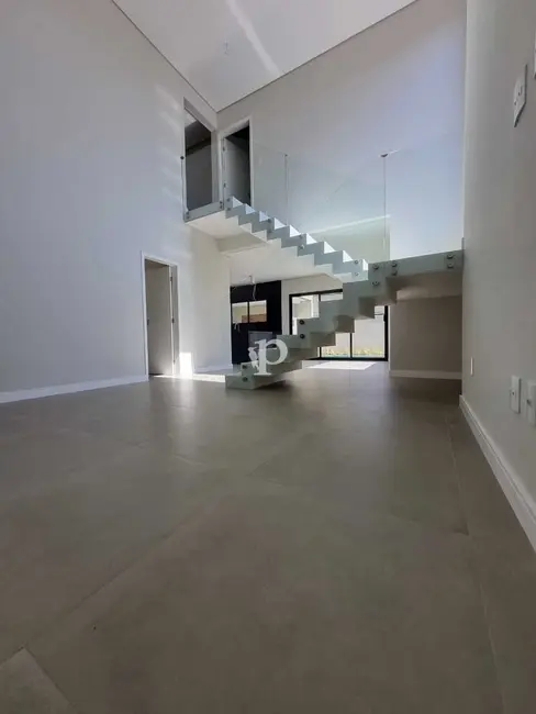 Casa de Condomínio com 3 quartos à venda, 216m2 em Roncáglia, Valinhos - SP - imagem 7 Foto 7 de Casa de Condomínio com 3 quartos à venda, 216m2 em Roncáglia, Valinhos - SP