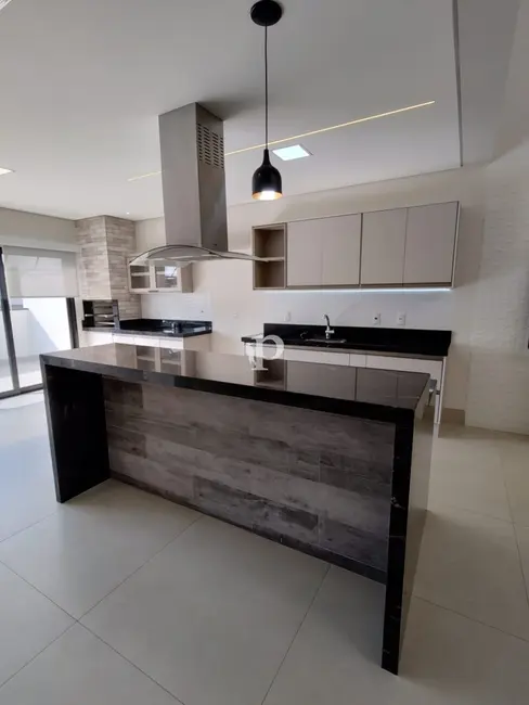 Foto 5 de Casa de Condomínio com 3 quartos à venda, 195m2 em Roncáglia, Valinhos - SP