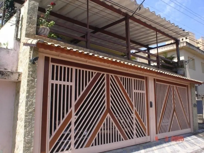 Foto 2 de Sobrado com 4 quartos à venda, 250m2 em Vila Amália (Zona Norte), São Paulo - SP