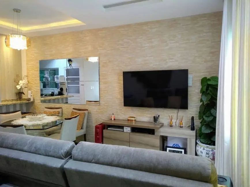 Sobrado com 2 quartos à venda, 130m2 em Vila Matilde, São Paulo - SP - imagem 2 Foto 2 de Sobrado com 2 quartos à venda, 130m2 em Vila Matilde, São Paulo - SP