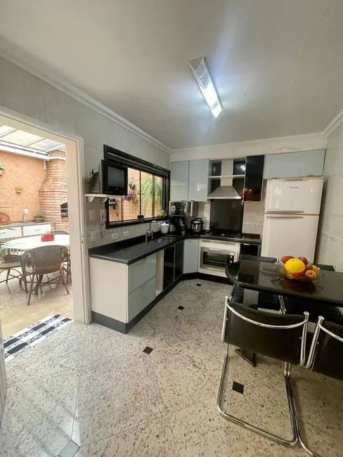 Sobrado com 3 quartos à venda, 150m2 em Vila Carrão, São Paulo - SP - imagem 4 Foto 4 de Sobrado com 3 quartos à venda, 150m2 em Vila Carrão, São Paulo - SP