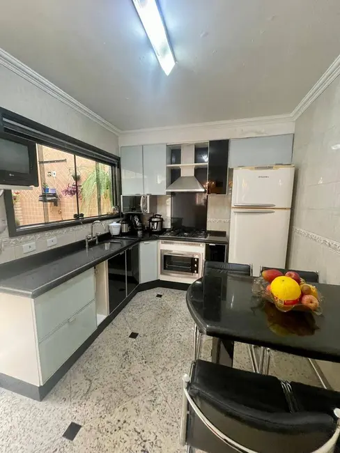 Sobrado com 3 quartos à venda, 150m2 em Vila Carrão, São Paulo - SP - imagem 5 Foto 5 de Sobrado com 3 quartos à venda, 150m2 em Vila Carrão, São Paulo - SP