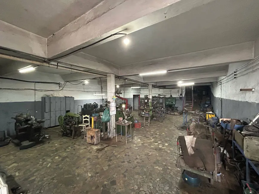 Armazém / Galpão à venda e para alugar em Jardim Caguassu, São Paulo - SP - imagem 4 Foto 4 de Armazém / Galpão à venda e para alugar em Jardim Caguassu, São Paulo - SP