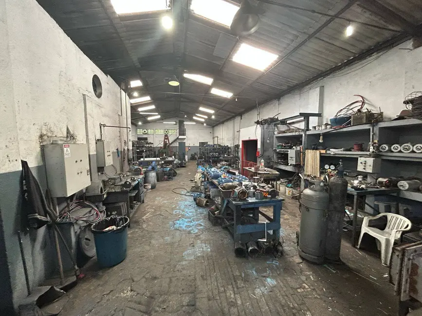 Armazém / Galpão à venda e para alugar em Jardim Caguassu, São Paulo - SP - imagem 1 Foto 1 de Armazém / Galpão à venda e para alugar em Jardim Caguassu, São Paulo - SP