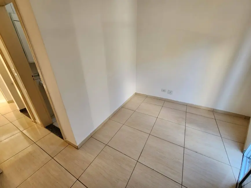 Foto 5 de Casa com 2 quartos para alugar, 180m2 em Chácara Seis de Outubro, São Paulo - SP