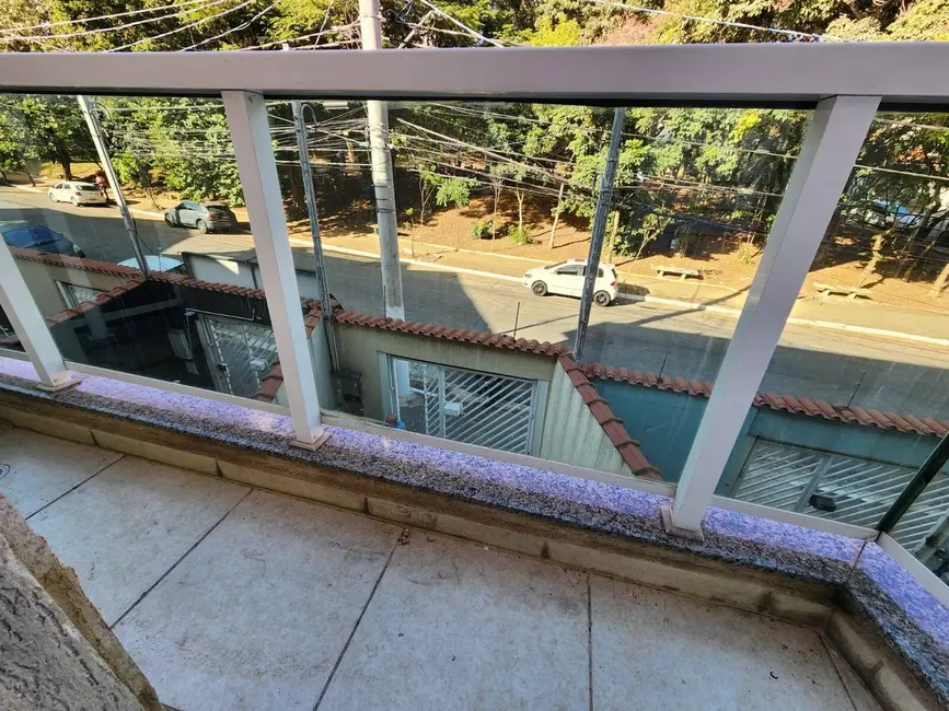 Foto 4 de Casa com 2 quartos para alugar, 180m2 em Chácara Seis de Outubro, São Paulo - SP