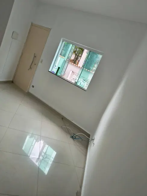 Foto 3 de Casa com 2 quartos para alugar, 180m2 em Chácara Seis de Outubro, São Paulo - SP