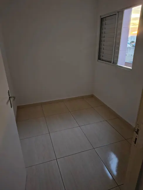 Foto 7 de Casa com 2 quartos para alugar, 180m2 em Chácara Seis de Outubro, São Paulo - SP