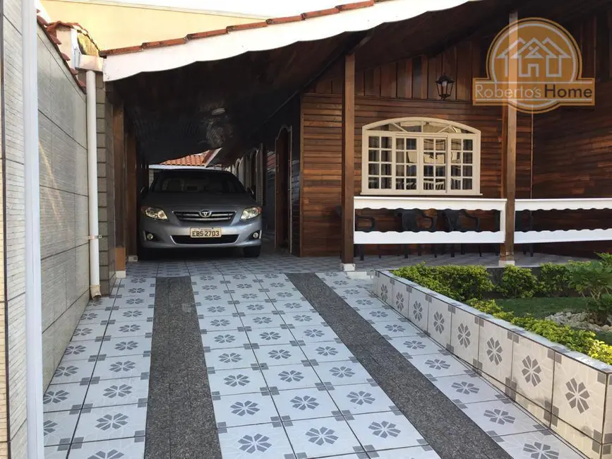 Foto 8 de Casa com 3 quartos à venda, 252m2 em Centro, Mongagua - SP