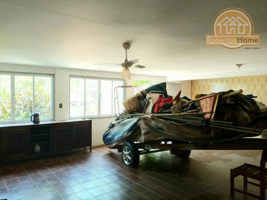 Foto 8 de Sobrado com 4 quartos à venda, 350m2 em Centro, Mongagua - SP