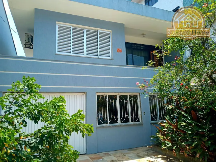 Foto 3 de Sobrado com 4 quartos à venda, 350m2 em Centro, Mongagua - SP