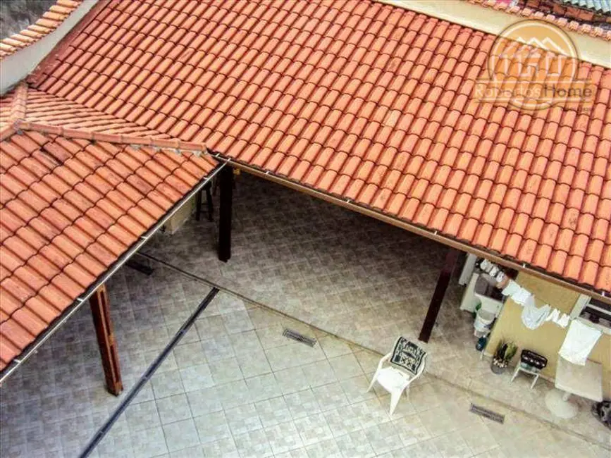 Foto 8 de Sobrado com 3 quartos à venda, 350m2 em Mongagua - SP