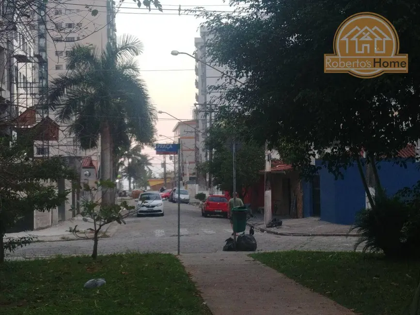 Sobrado com 2 quartos à venda, 150m2 em Aviação, Praia Grande - SP - imagem 5 Foto 5 de Sobrado com 2 quartos à venda, 150m2 em Aviação, Praia Grande - SP