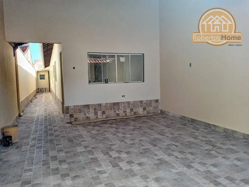 Foto 2 de Casa com 2 quartos à venda, 150m2 em Mongagua - SP
