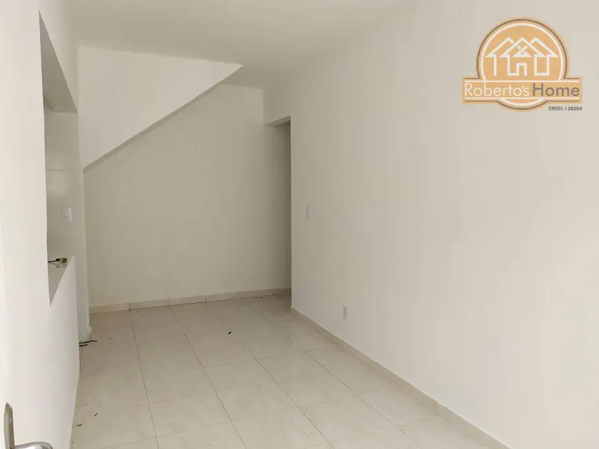 Sobrado com 2 quartos à venda, 48m2 em Praia Grande - SP - imagem 4 Foto 4 de Sobrado com 2 quartos à venda, 48m2 em Praia Grande - SP