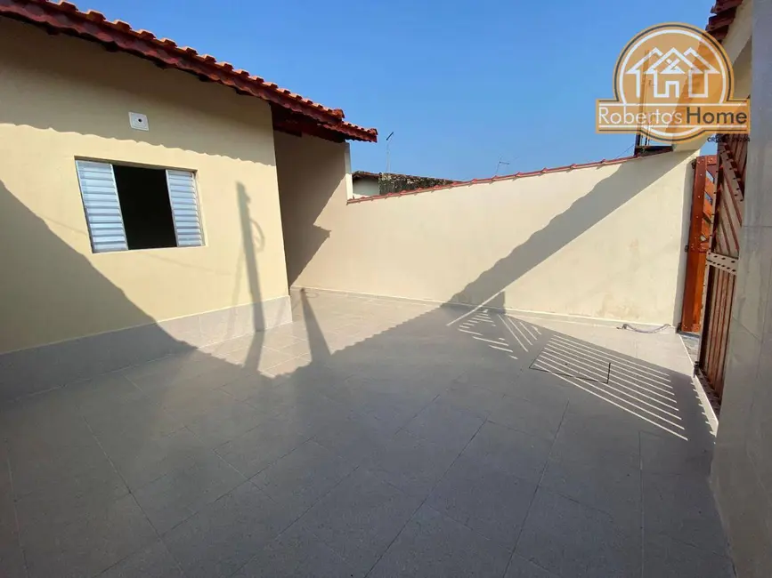 Foto 5 de Casa com 2 quartos à venda, 138m2 em Mongagua - SP