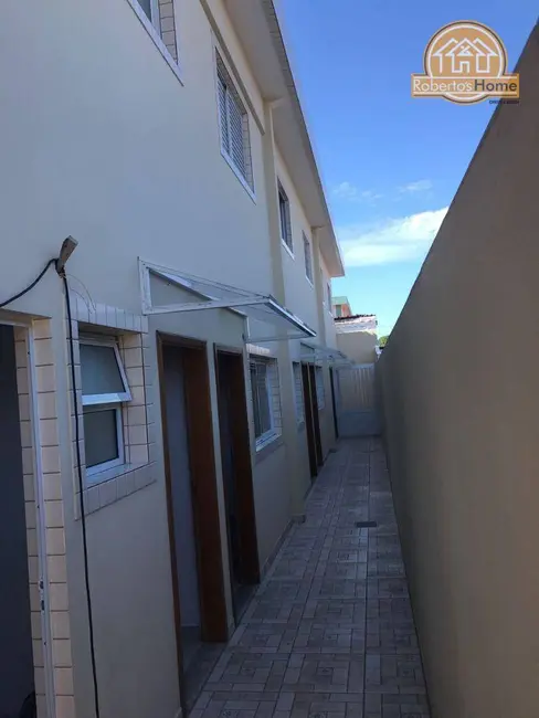 Foto 2 de Casa de Condomínio com 2 quartos à venda, 65m2 em Praia Grande - SP