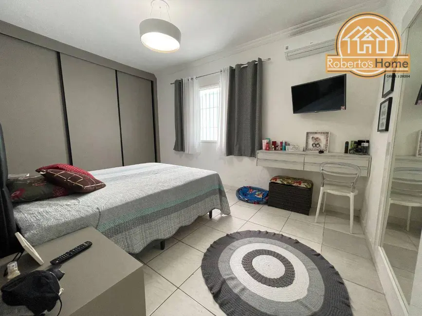 Casa com 3 quartos à venda em Canto do Forte, Praia Grande - SP - imagem 6 Foto 6 de Casa com 3 quartos à venda em Canto do Forte, Praia Grande - SP