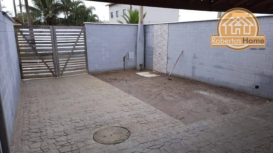 Foto 2 de Casa com 3 quartos à venda, 270m2 em Itanhaem - SP