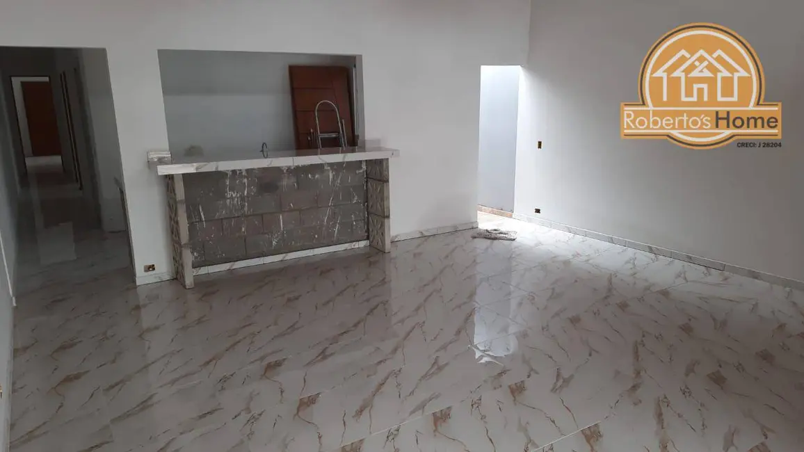 Foto 4 de Casa com 3 quartos à venda, 270m2 em Itanhaem - SP