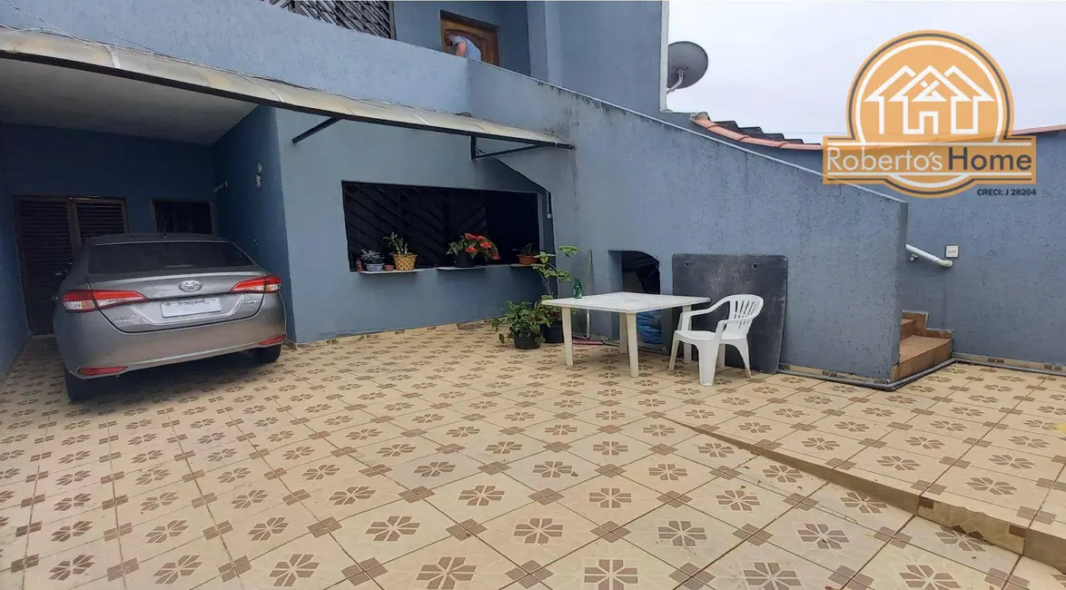 Foto 3 de Sobrado com 5 quartos à venda, 210m2 em Boqueirão, Praia Grande - SP