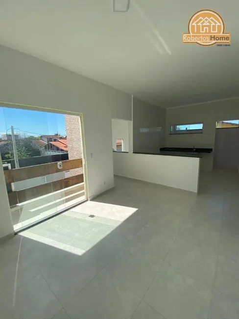 Foto 4 de Casa com 2 quartos à venda em Itanhaem - SP