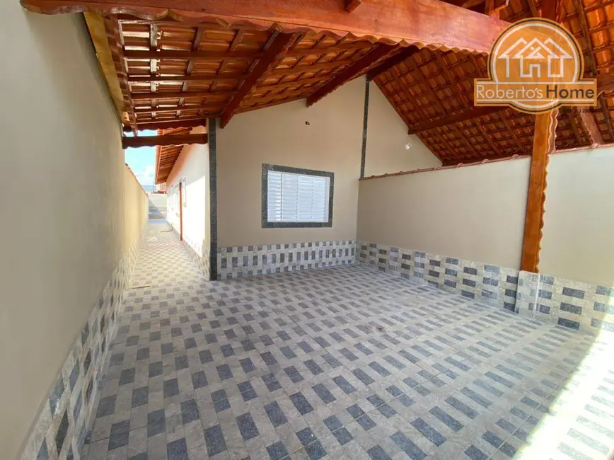 Foto 2 de Casa com 2 quartos à venda, 175m2 em Mongagua - SP