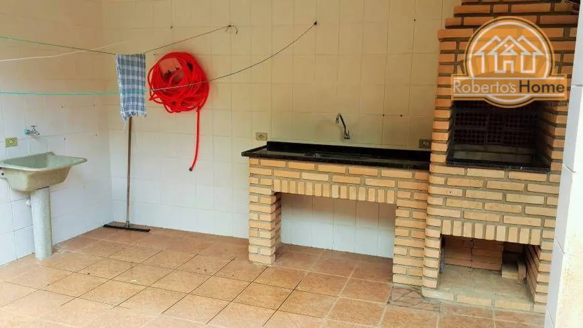 Foto 5 de Casa com 2 quartos à venda, 320m2 em Mongagua - SP