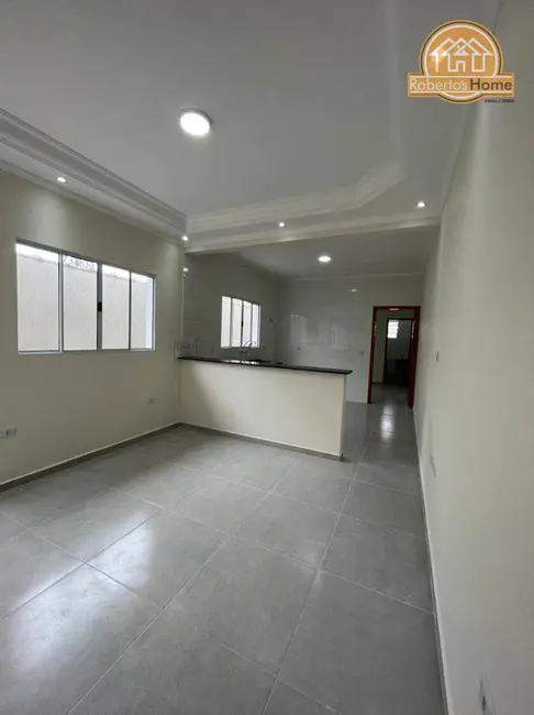 Foto 3 de Casa com 2 quartos à venda, 84m2 em Mongagua - SP