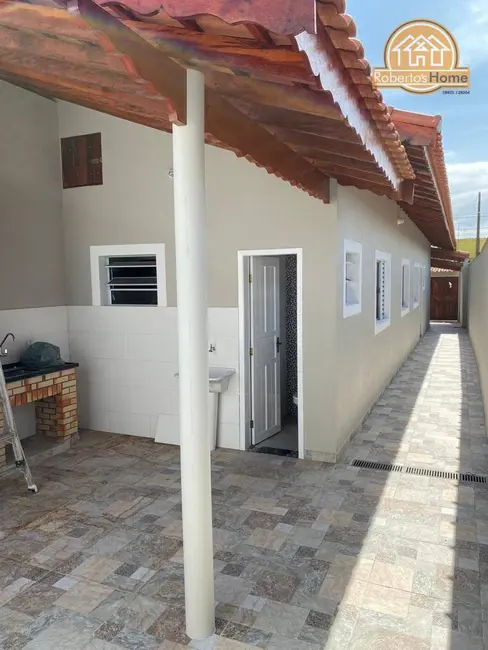 Foto 9 de Casa com 2 quartos à venda, 84m2 em Mongagua - SP