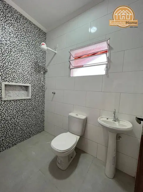 Foto 6 de Casa com 2 quartos à venda, 84m2 em Mongagua - SP