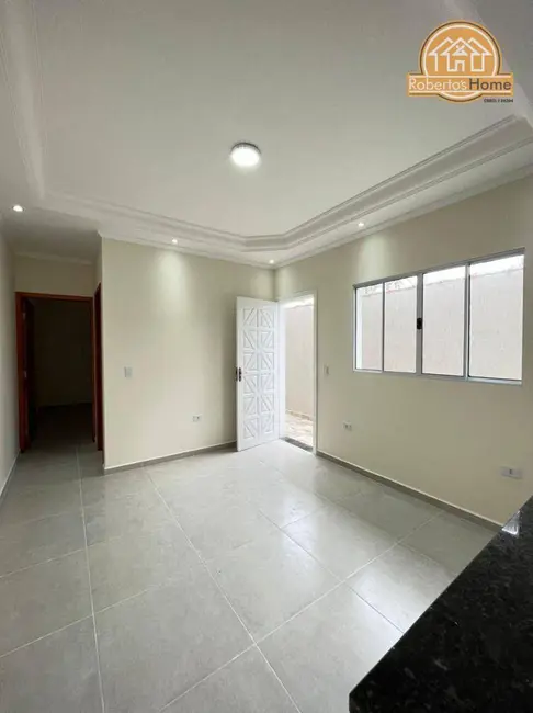 Foto 2 de Casa com 2 quartos à venda, 84m2 em Mongagua - SP