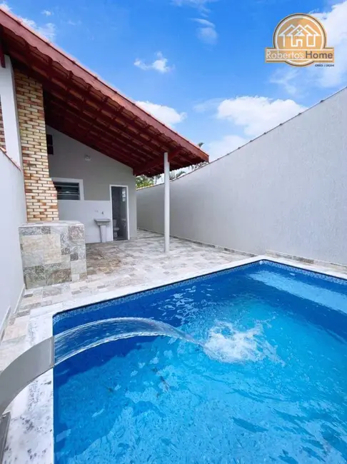 Foto 1 de Casa com 2 quartos à venda, 84m2 em Mongagua - SP
