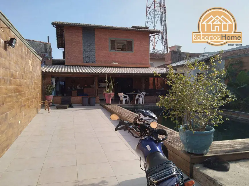 Foto 6 de Sobrado com 4 quartos à venda, 330m2 em Solemar, Praia Grande - SP