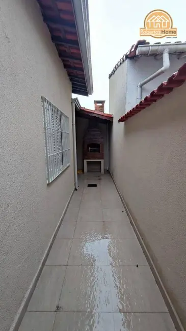 Casa com 2 quartos à venda, 125m2 em Guilhermina, Praia Grande - SP - imagem 8 Foto 8 de Casa com 2 quartos à venda, 125m2 em Guilhermina, Praia Grande - SP